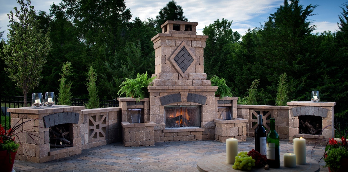 4 Considerations When Choosing an Outdoor Fireplace or Fire Pit